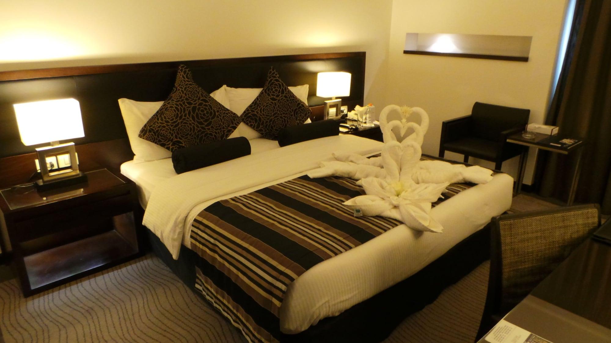 Amman Airport Hotel Al Qastal Bagian luar foto