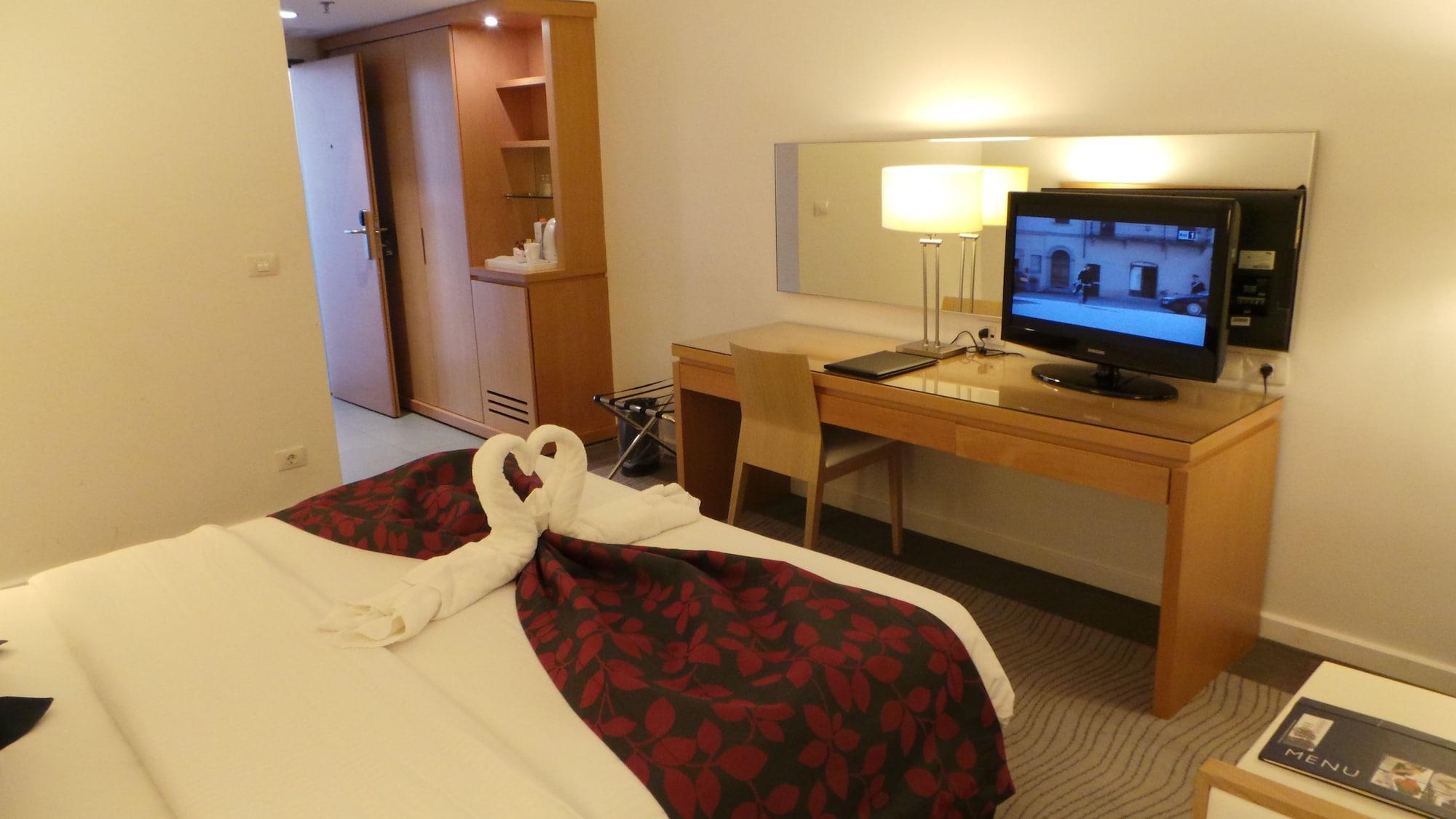 Amman Airport Hotel Al Qastal Bagian luar foto
