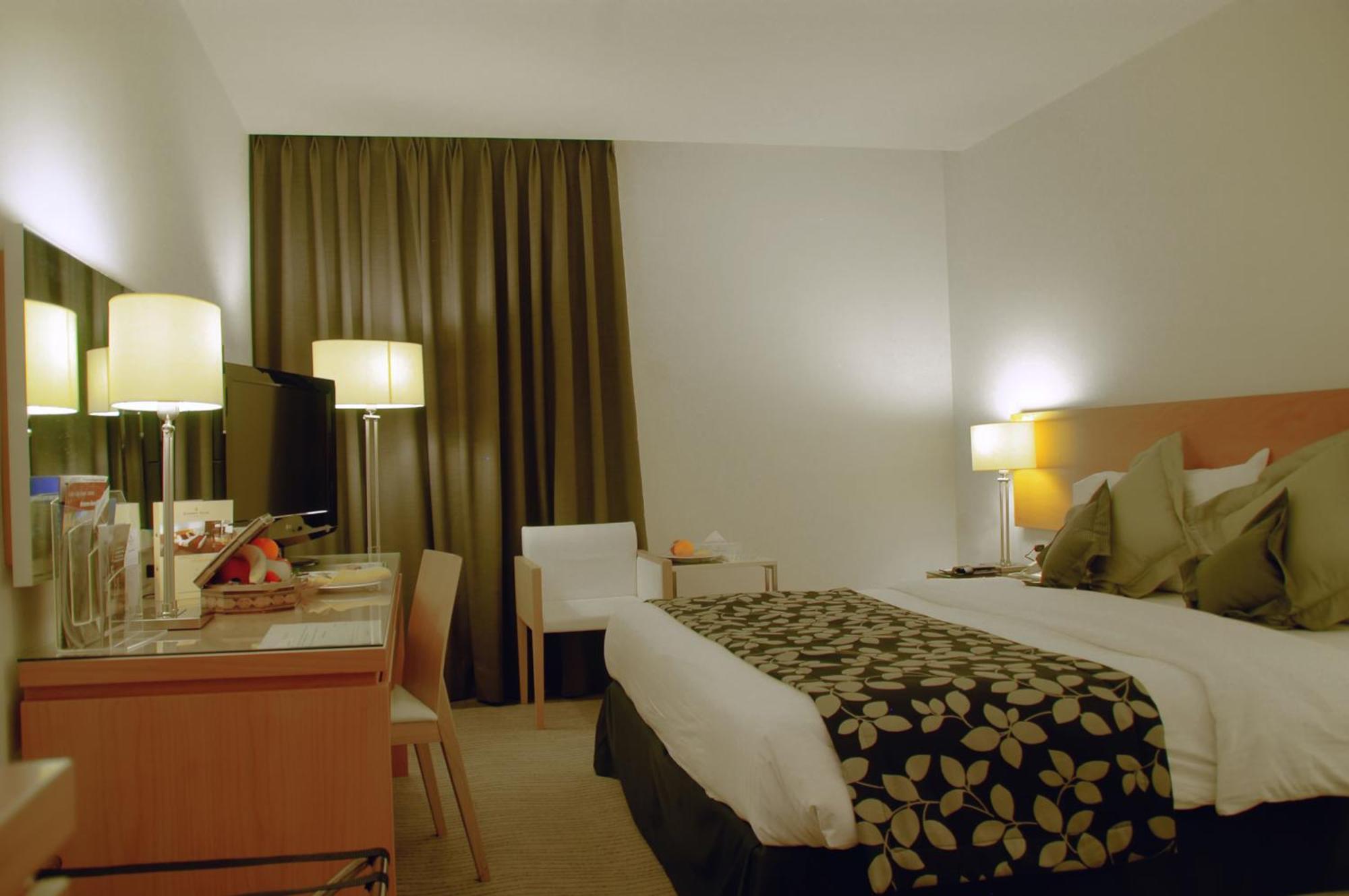 Amman Airport Hotel Al Qastal Bagian luar foto