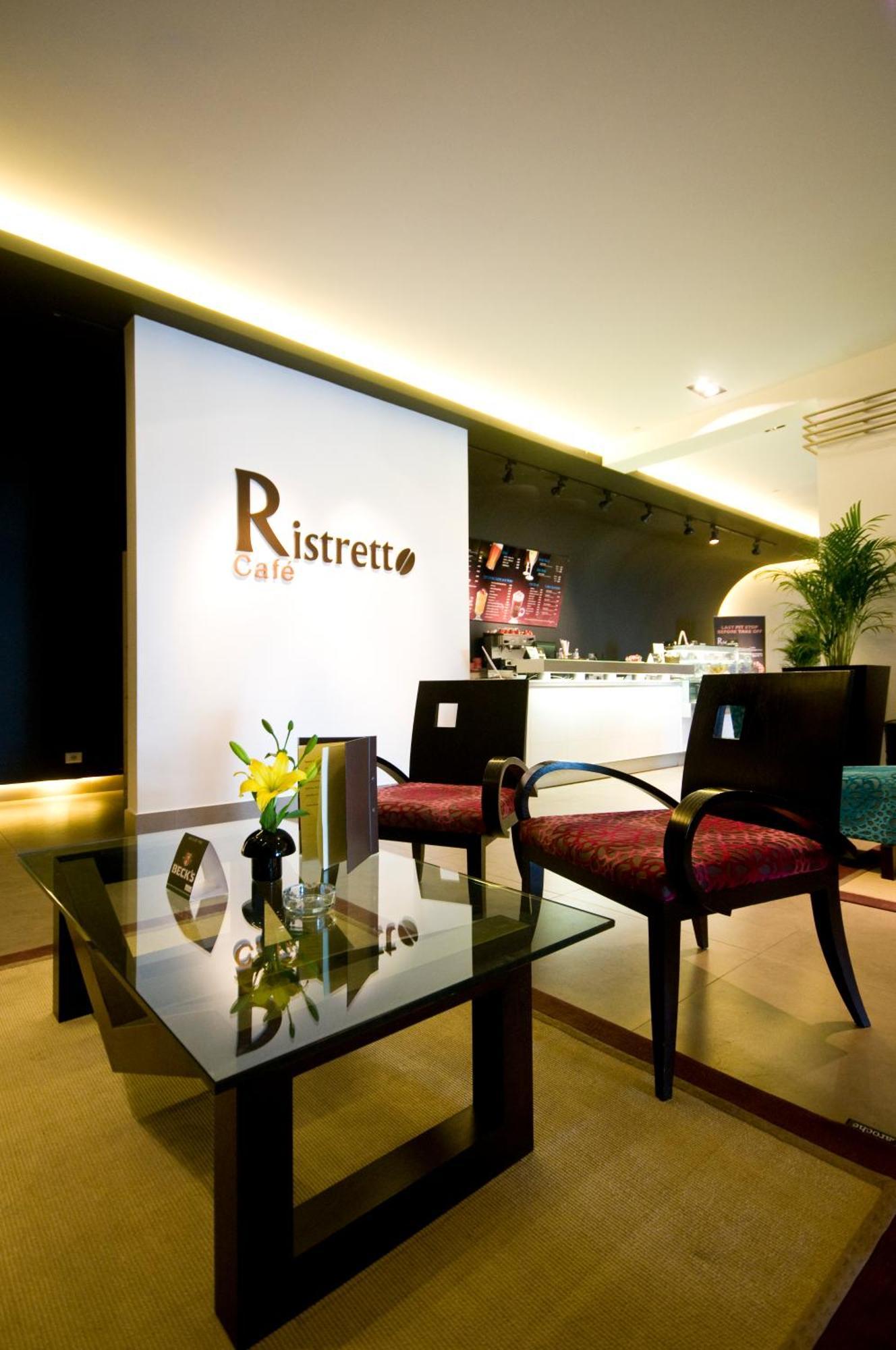 Amman Airport Hotel Al Qastal Bagian luar foto