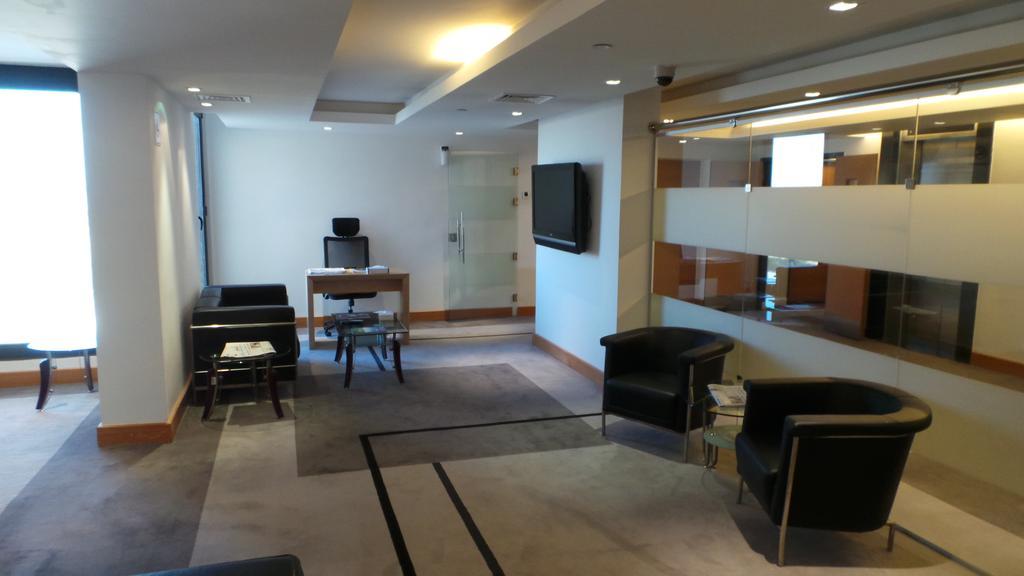 Amman Airport Hotel Al Qastal Bagian luar foto