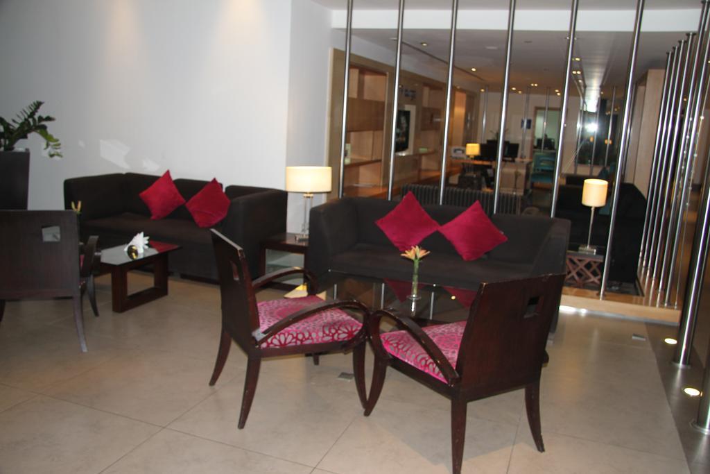 Amman Airport Hotel Al Qastal Bagian luar foto