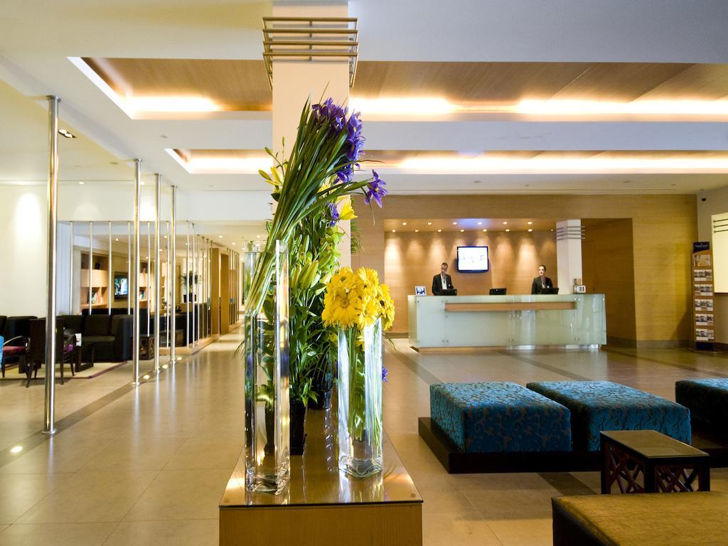 Amman Airport Hotel Al Qastal Bagian luar foto